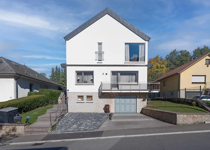 3br Near Luxembourg Airport & Apartman